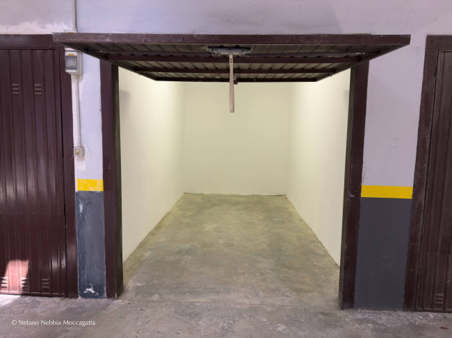 Box o garage in vendita a Rivoli