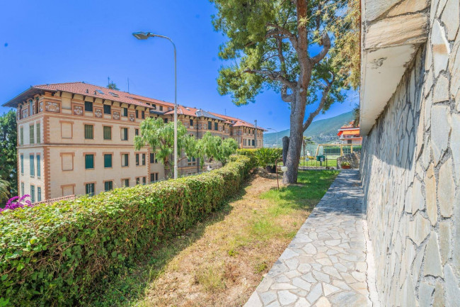Appartamento in vendita a Ospedaletti