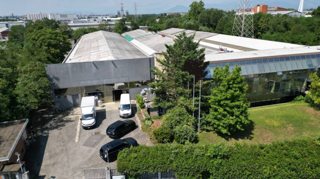 Capannone in vendita a Settimo Torinese