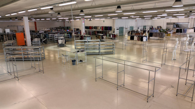 Capannone in vendita a Settimo Torinese