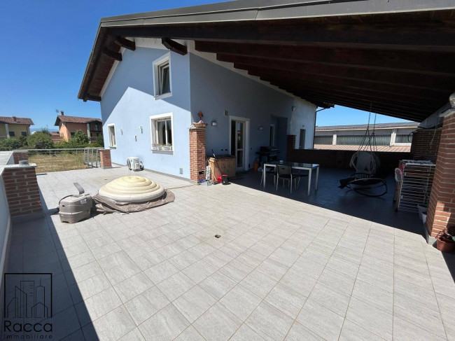 Villa Unifamiliare in Vendita a Fossano