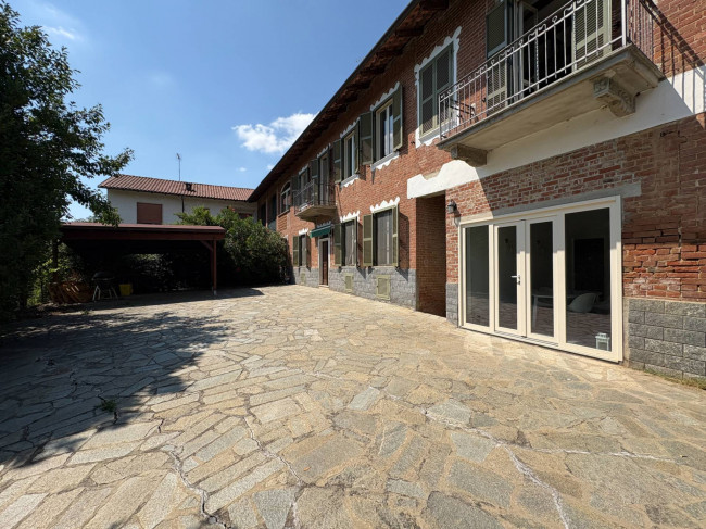 Cascina in vendita