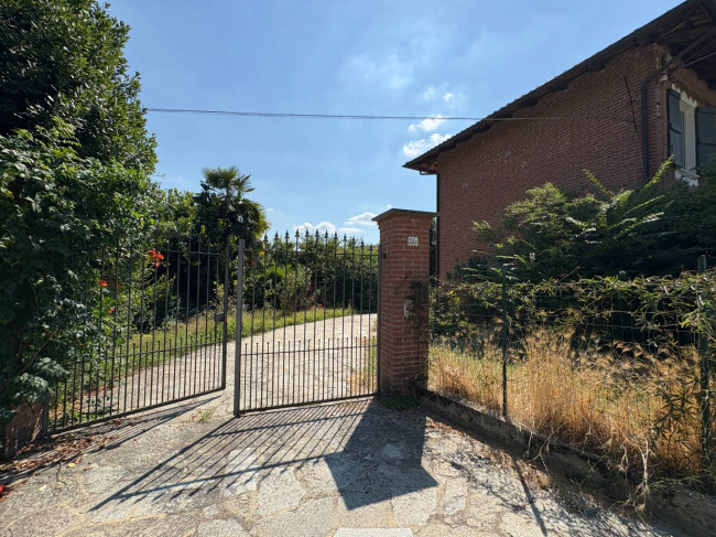 Cascina in Vendita a Cunico