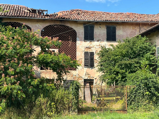 Cascina in vendita