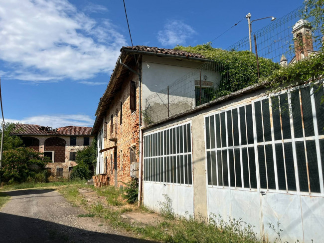 Cascina in Vendita a Asti