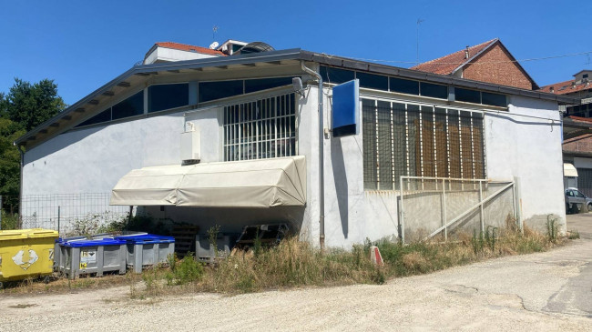 Capannone in affitto