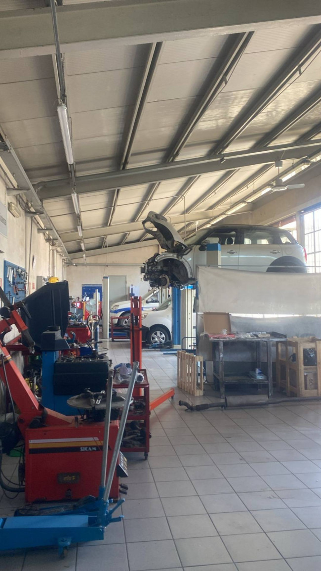 Capannone in Affitto a Asti