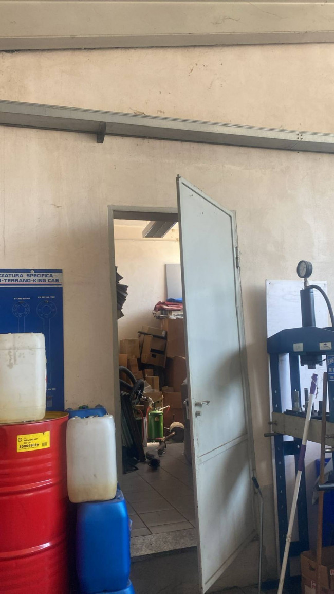 Capannone in Affitto a Asti