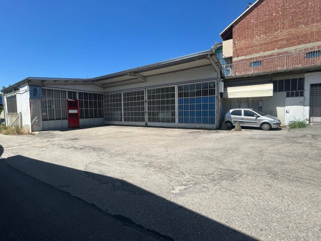 Capannone in Affitto a Asti