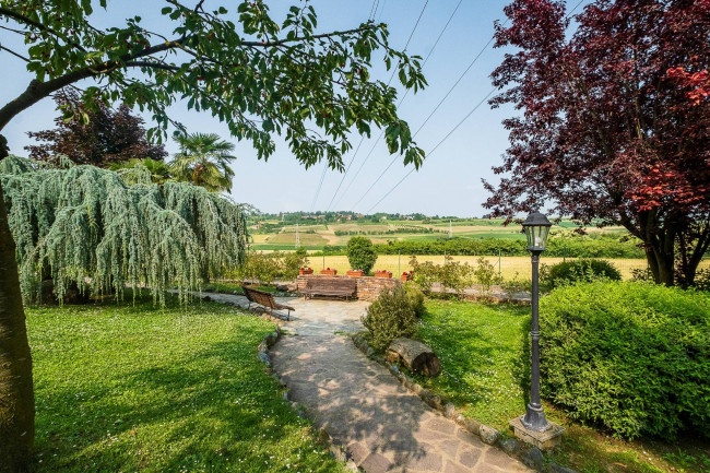 Albergo / Struttura ricettiva in Vendita a Pecetto Torinese
