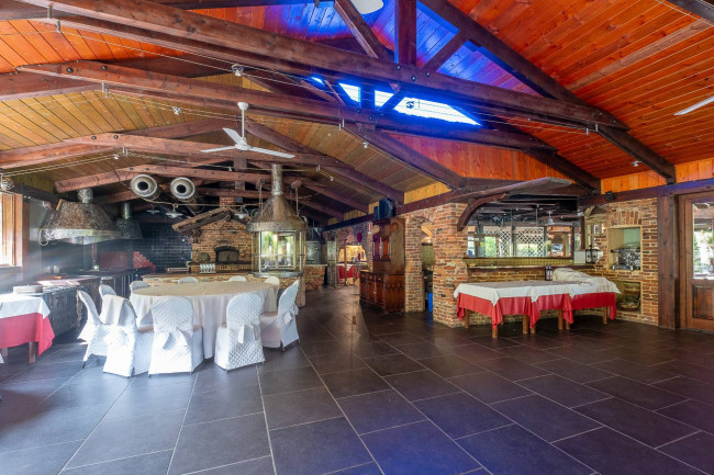 Albergo / Struttura ricettiva in Vendita a Pecetto Torinese