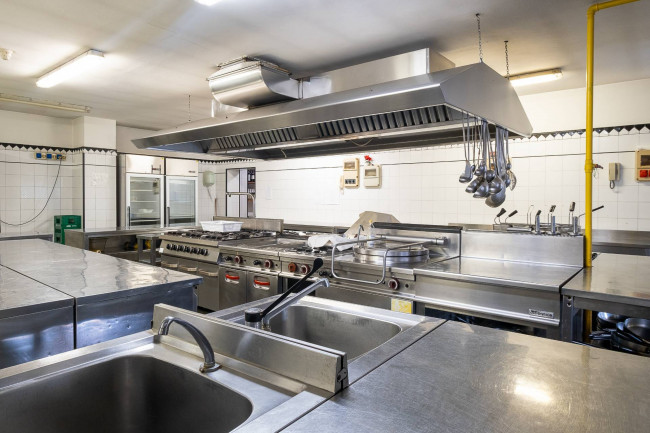 Albergo / Struttura ricettiva in Vendita a Pecetto Torinese