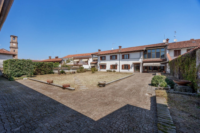  for Sale to Moretta