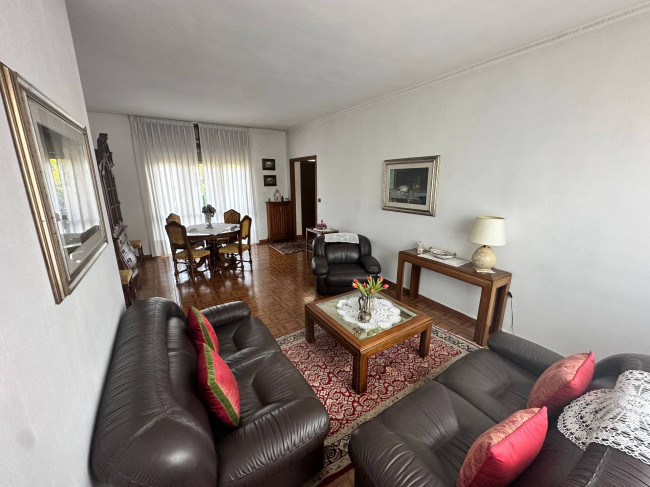 Villa Bifamiliare in vendita a Caselle Torinese