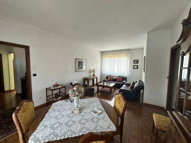 Villa Bifamiliare in vendita a Caselle Torinese