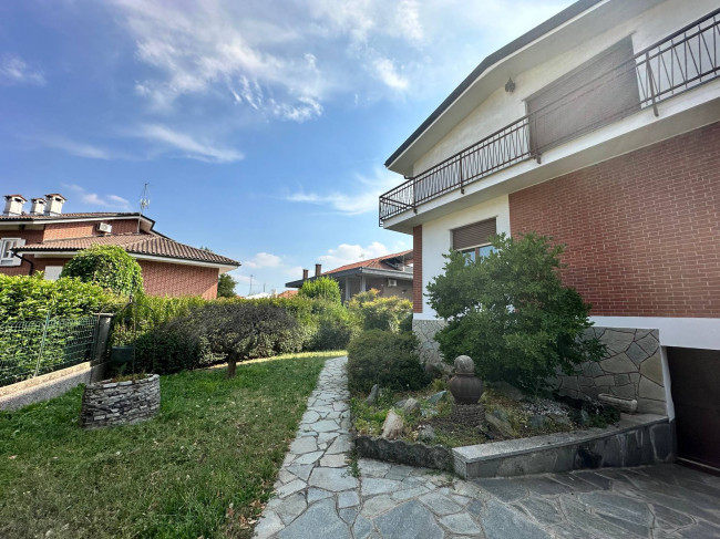 Villa Bifamiliare in vendita a Caselle Torinese