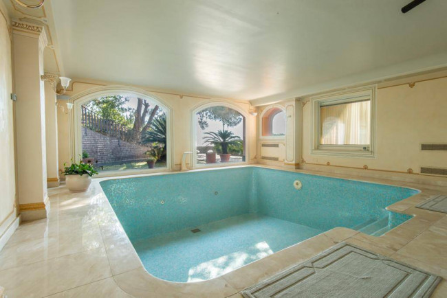 Villa in Vendita a Albissola Marina