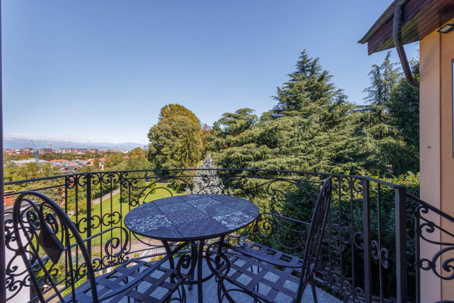 Villa Bifamiliare in vendita a Torino
