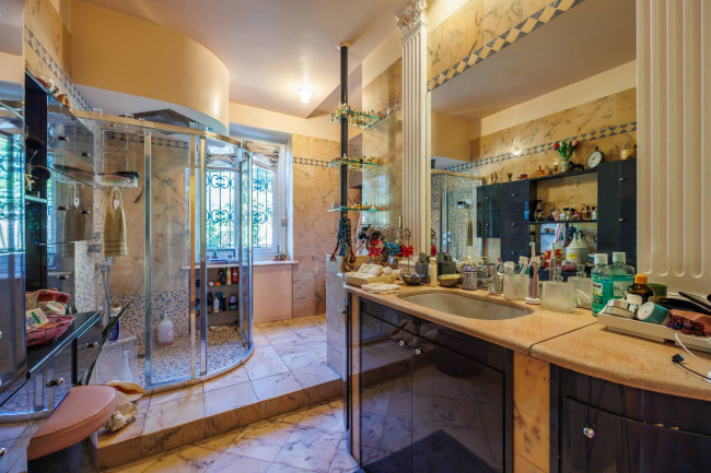 Villa Bifamiliare in vendita a Torino