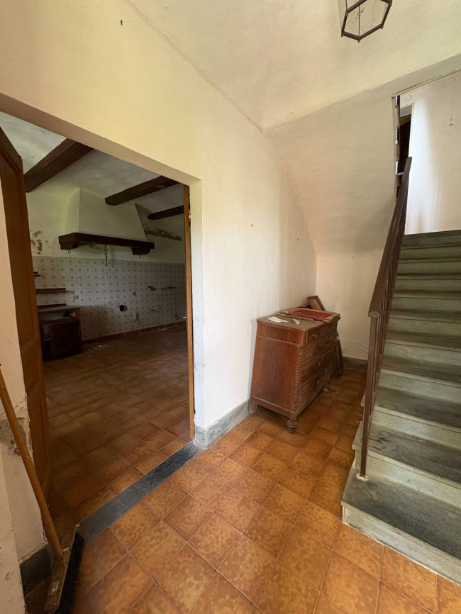 Cascina in Vendita a Montechiaro d'Asti