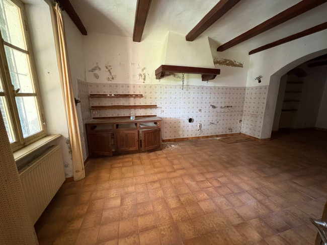 Cascina in Vendita a Montechiaro d'Asti