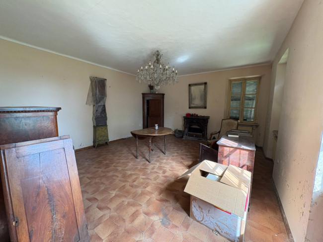 Cascina in Vendita a Montechiaro d'Asti