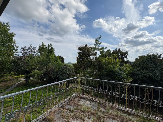 Cascina in Vendita a Montechiaro d'Asti