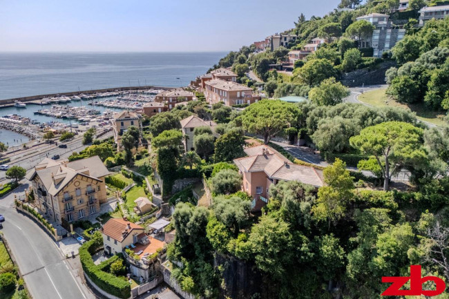 Villa in Vendita a Arenzano
