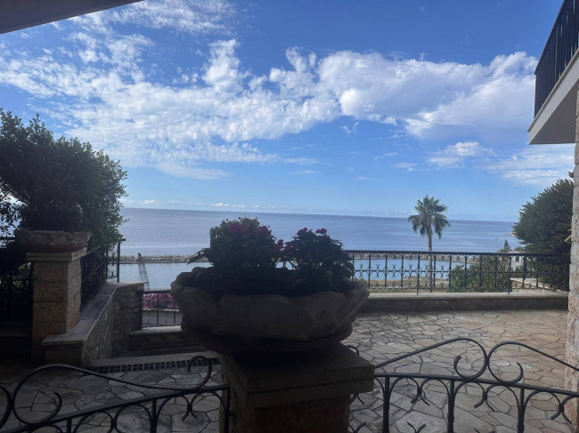Apartment for Sale to Ospedaletti