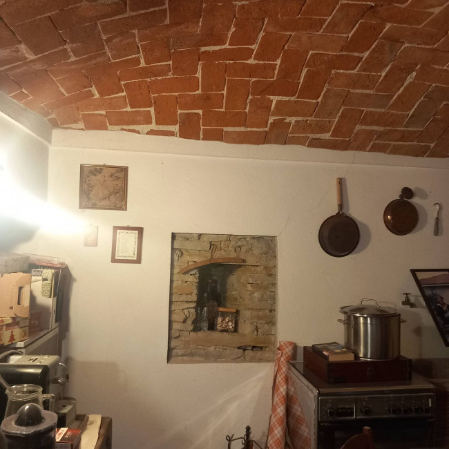 Casale in Vendita a Santo Stefano Belbo