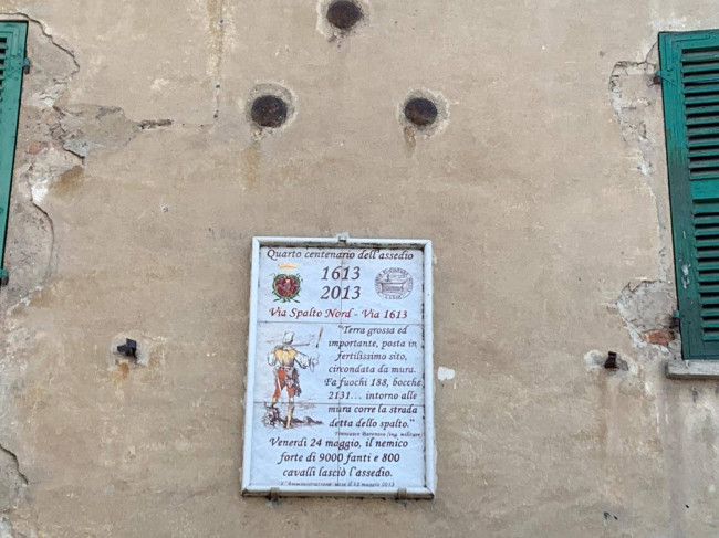 Palazzo Storico in Vendita a Nizza Monferrato