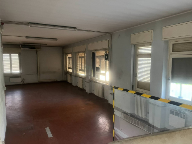 Villa in Vendita a Valenza