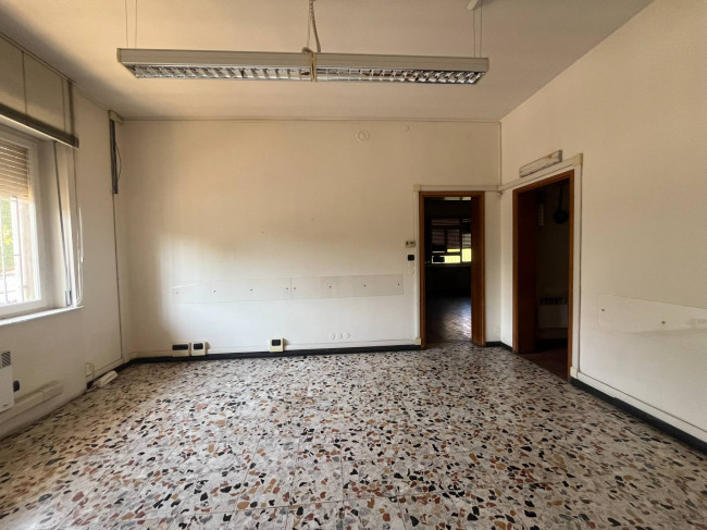 Villa in Vendita a Valenza