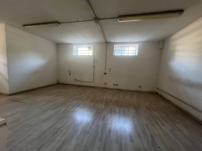 Villa in Vendita a Valenza