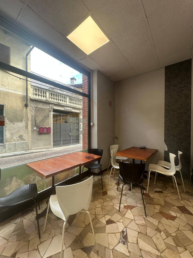 Stabile - Palazzo in vendita a Chieri