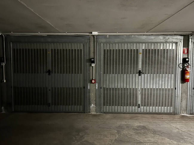 Box o garage in vendita a Torino