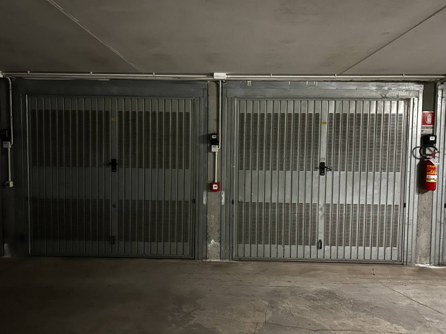 Box o garage in vendita a Torino