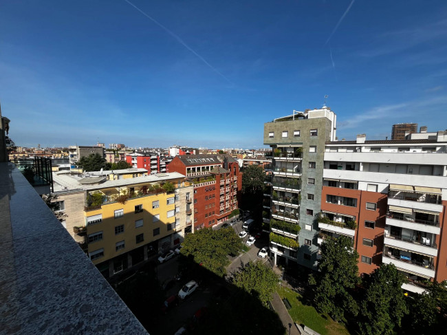 Penthouse for Rent to Milano