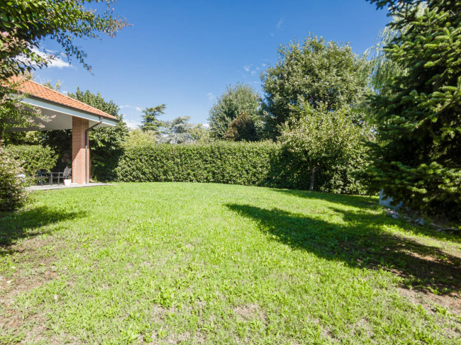 Villa in Vendita a Asti