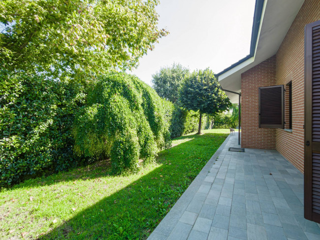 Villa in Vendita a Asti