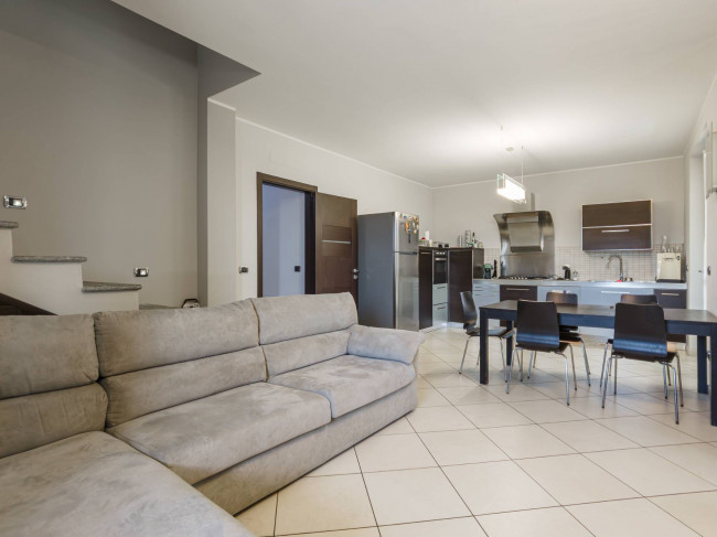 Villa in Vendita a Asti
