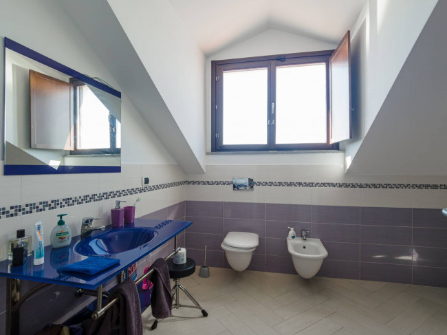 Villa in Vendita a Asti