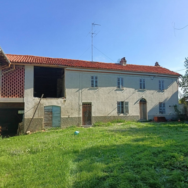 Cascina in vendita