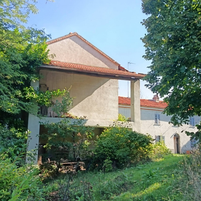 Cascina in Vendita a Ottiglio