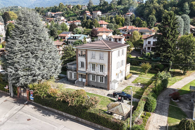 Villa in Vendita a Lanzo Torinese
