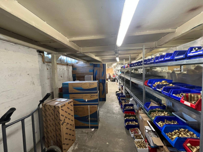 Capannone in Locazione a Torino