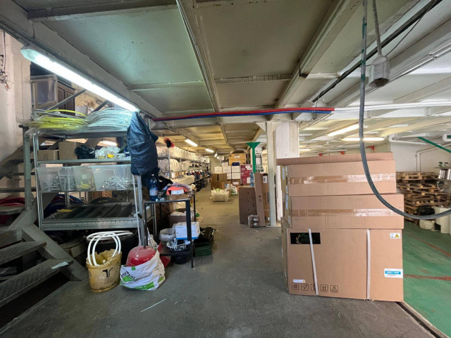 Capannone in Locazione a Torino