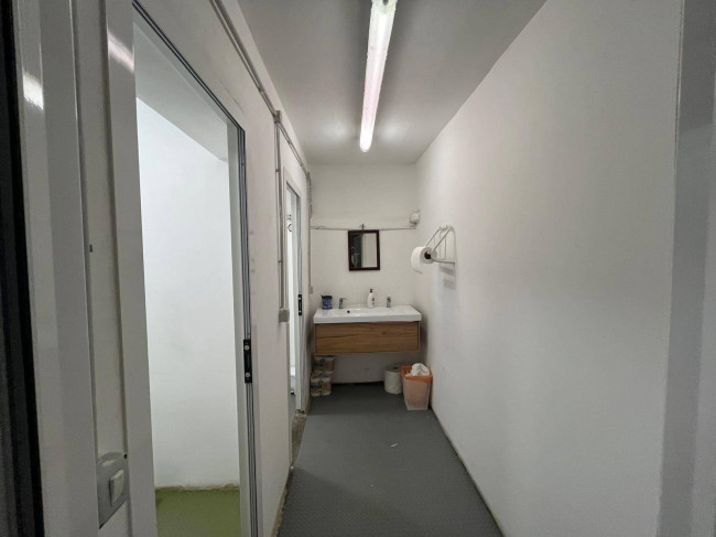 Capannone in Locazione a Torino