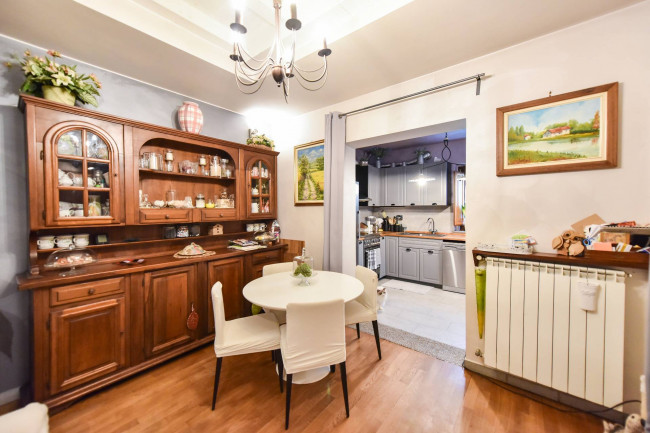 Villa Trifamiliare in Vendita a Rivarossa