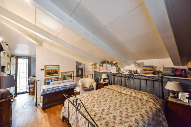 Villa Trifamiliare in Vendita a Rivarossa